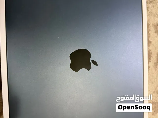 للبيع ماك بوك Air M5 Midnight شبه جديد - استعمال خفيف البطارية 100%