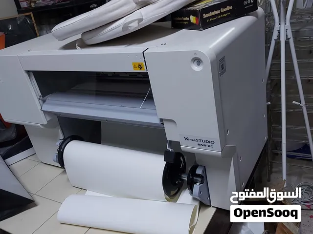ماكينة Roland BN2-20 + مكبس حراري صناعي للبيع . استعمال 10 ايام فقط