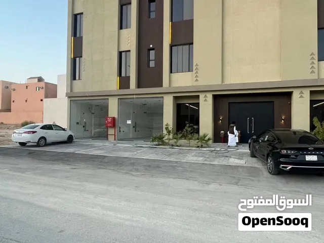 للإيجار شقة فاخرة ظهرة لبن