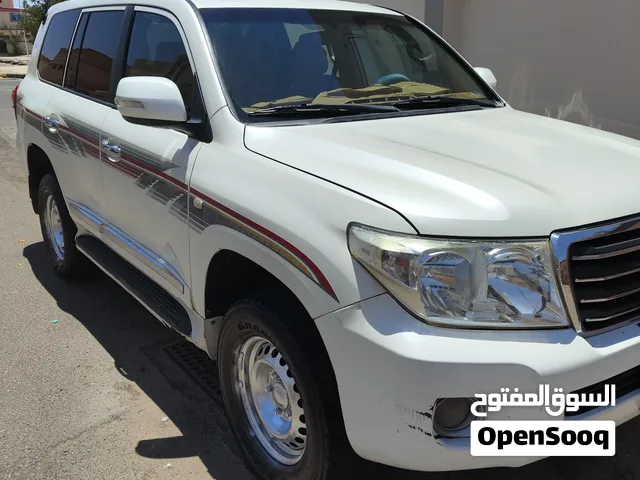 تيوتا جيب مفخره 2009 بنزين