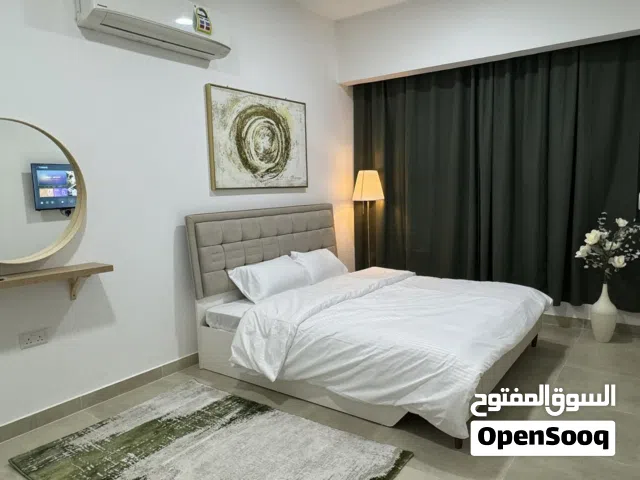 بتصميم فندقي وراقي غرف وشقق وأستوديوهات بوشر للإيجار اليومي و الإسبوعي