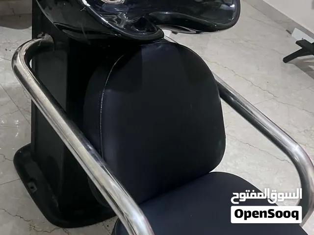 عدة مزين شبه كامله للبيع