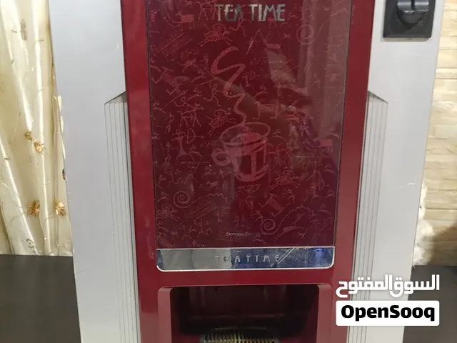 ماكينة قهوة  كبيرة مستعملة شهر جودة رائعة و يوجد فيها 6 أصناف مثل القهوة والسحلب والكابتشينو وغيرها