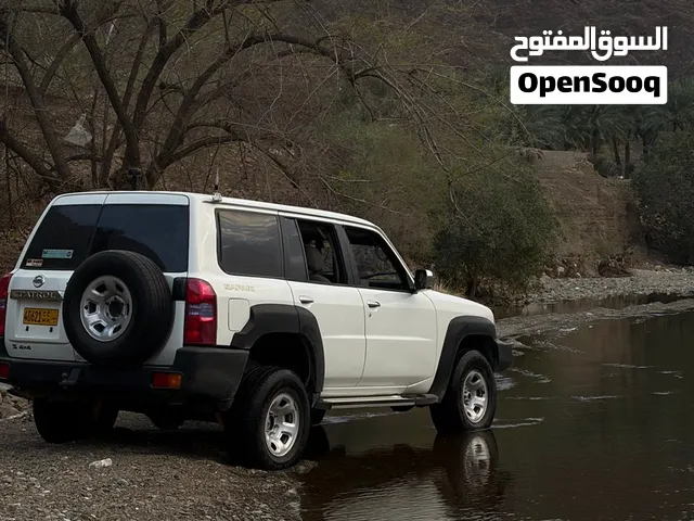 للبيع نيسان موديل 2006