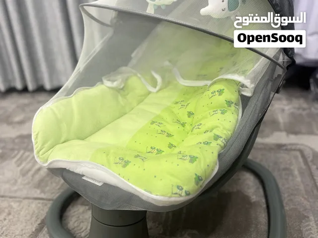 جلاسة اطفال جديدة مستخدمه حاجه بسيطه