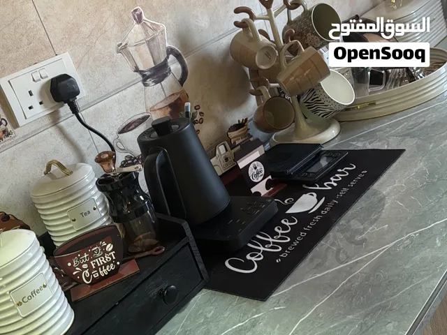 شقة فاخرة مؤثثة تأثيث فاخر للايجار اليومي بالقرب من مسقط مول