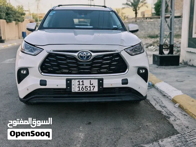 تويوتا هايلندر 2022 ابيض فول مواصفات للبيع