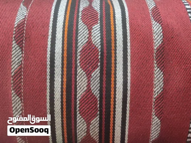 أقمشة ومنسوجات (السدو )  التراث خامات متينه و جودة عاليه وألوان مميزه مثالية الجلسات الخارجيه