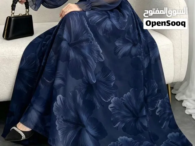 تسليم فوري الفستان