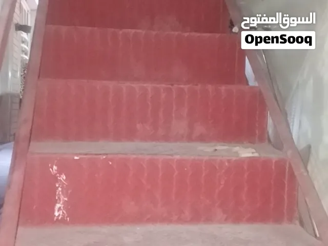 درج حديد  للطوابق المعزولة