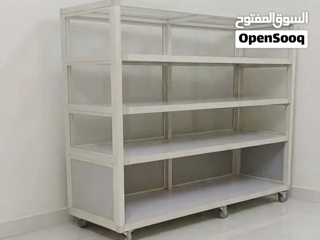 ميز المنيوم زجاجي