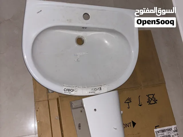 طقم مغسلة معلق ابيض جديد