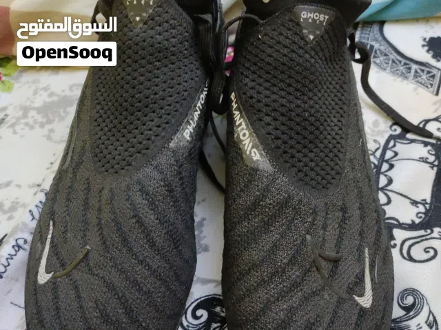 نايك فانتوم جوست مقاس 37