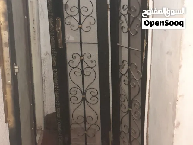 باب حديد شقة عمولة من الى خلصوا