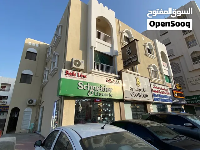 محل تجاري للإيجار في الغبرة الشمالية / Shop for rent in North Ghubrah