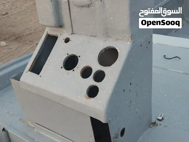 قارب 26قدم مع ملكيه مطلوب 850ريال
