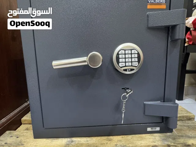 للبيع خزنه او تجوري ماركة اصليه الماني