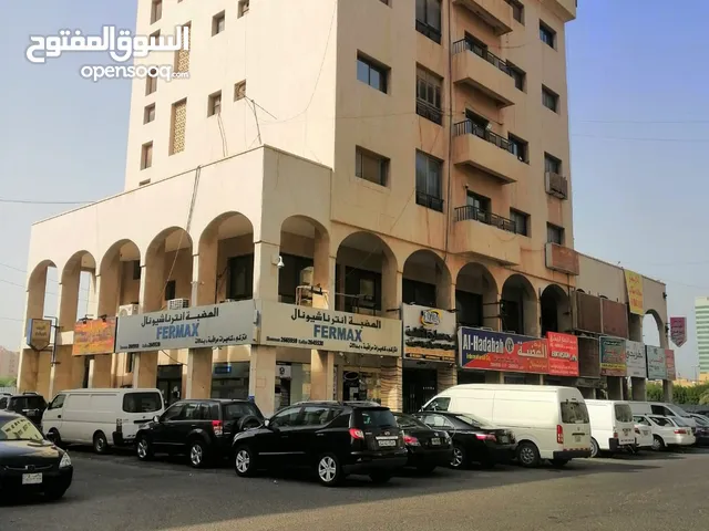 للايجار مكتب  تجارية في مجمع تجاري في حولي شارع تونس