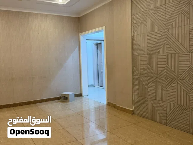 الروضة دور ارضي مدخل منفصل