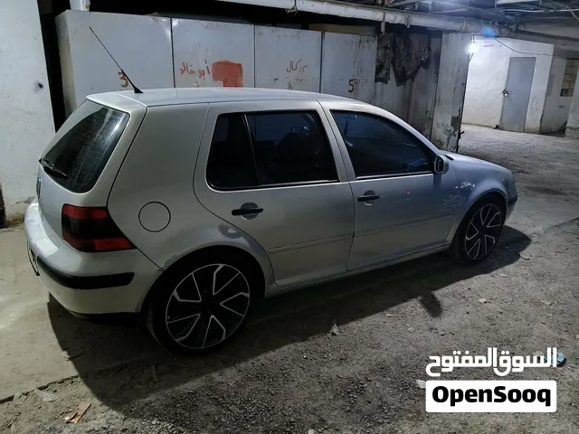 قولف موديل 2000