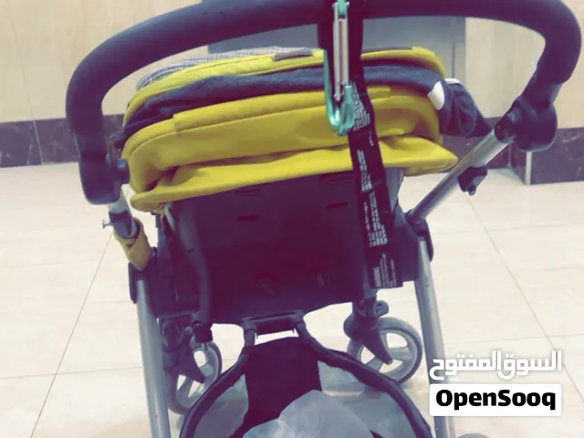 عرباية اطفال ماماز اند باباز بحالة جيدة جدا Stroller mamas and papas