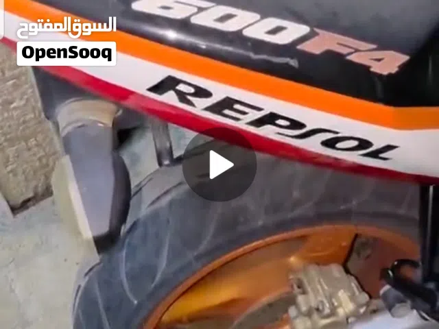 الموديل: Honda CBR 600 F4 (موديل 1999 - 2000). المحرك: 4 سلندر، سعة 599 سي سي، تبريد سائل.