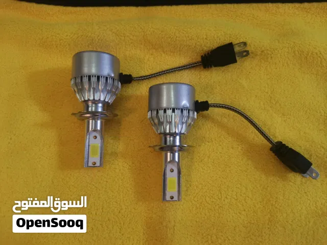 مجموعه اغراض للسياره