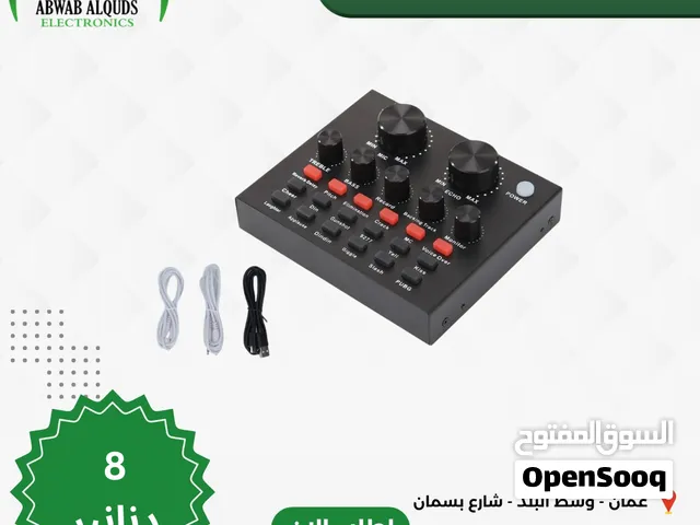 ميكرفون مع كرت صوت للتسجيل والبث المباشر