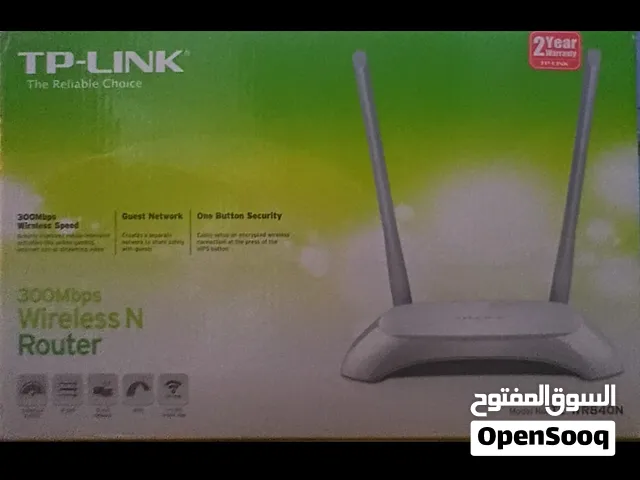 موزع شبكات TP link لتقويه اشاره الانترنت
