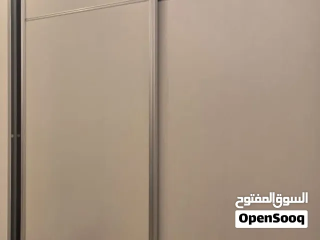 خزانة حائط