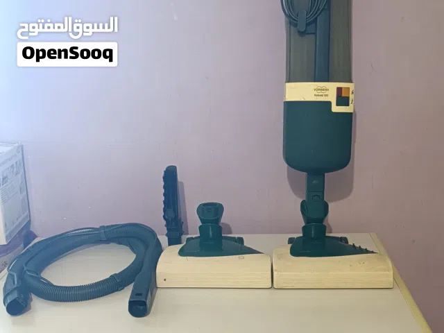 مكنسه كهربائيه رأسيه صناعه ألمانيه بالكامل تعمل بحاله ممتازه جدا بالأكياس