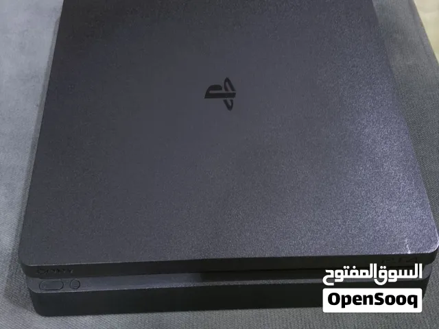 بلي ستيشن 4 جهاز مامفتوح لوك ستيكر ياباني دبل جوسدك  نضافت الجهاز 95%