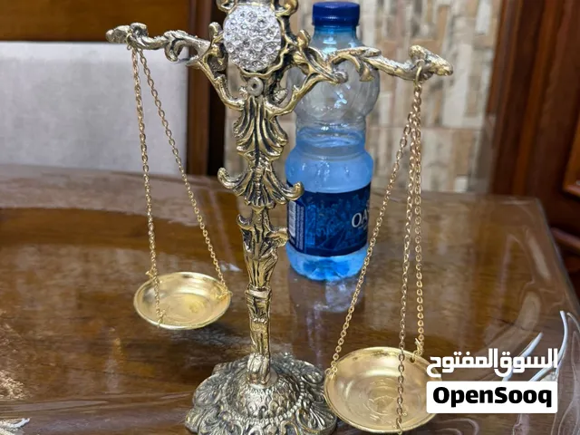 ديكورات للبيع