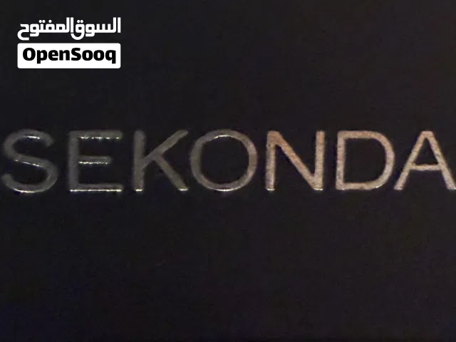ساعة يد نسائية