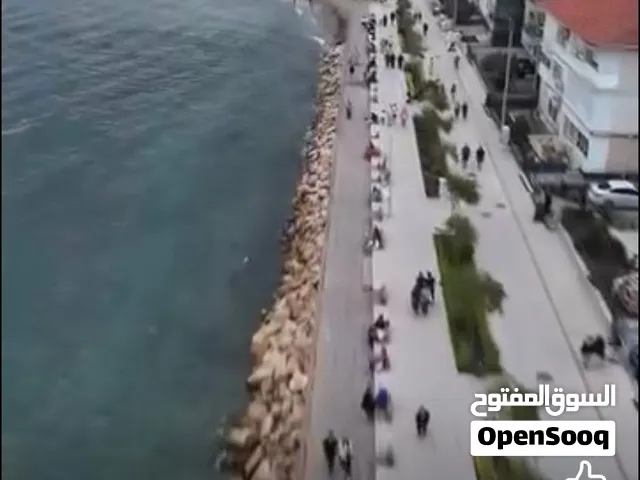 بيع شقة في مودانيا بورصة عبارة عن غرفتين واحدة ماستر وصالة ومطبخ أمريكي مفروشة بالكامل.