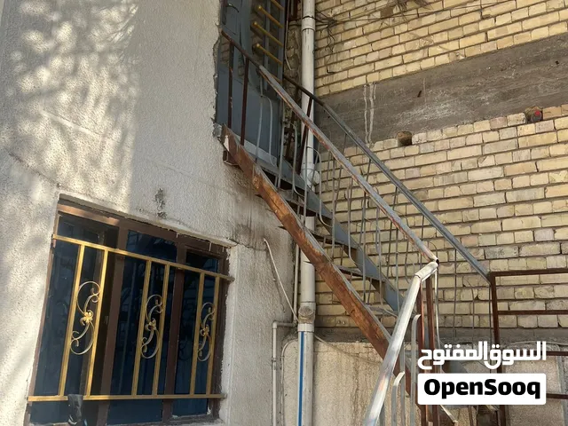 درج حديد خارجي