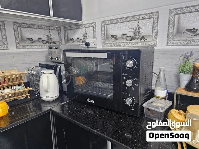 فرن كهربائي 60لتر بحالة ممتازة
