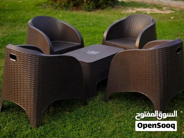 طقم جلسة حدائق فاخر (طاولة + 4 كراسي) - جودة عالية وتصميم أنيق