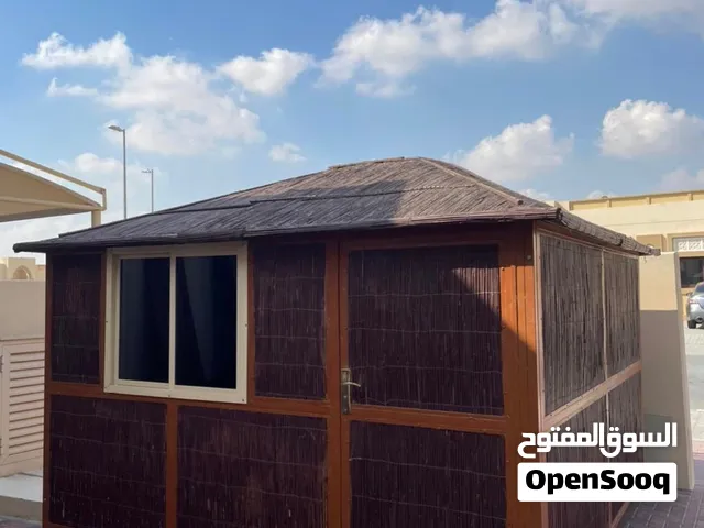 غرفة خارجية مناسبة لغرفة اضافية او مخزن في الخارج مساحتها 3 * 3