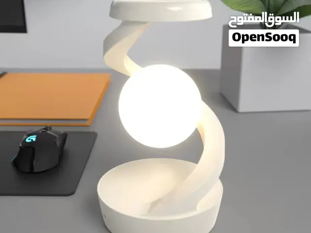 الكرة الطافية بتقنية الرفع المغناطيسي مع قاعدة شاحن لاسلكي