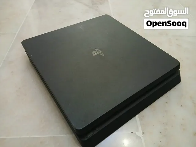 ps 4 slim ..................................................