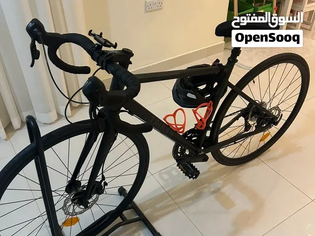 للبيع: سيكل Triban RC500 من Decathlon