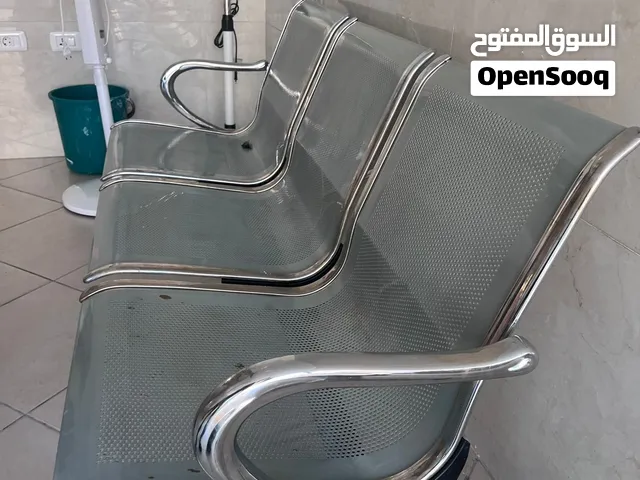 كراسي حديد