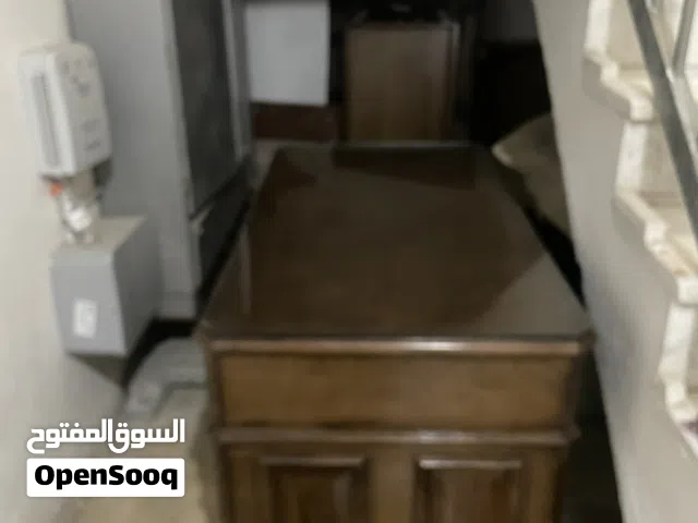 مكتب للبيع