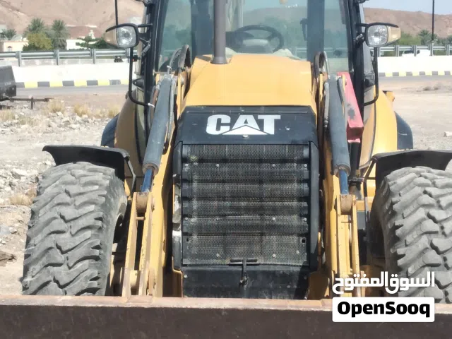 CAT JCB 2013 for sale in rustaq, asking price   13000 riyal..... phone number.                  9852