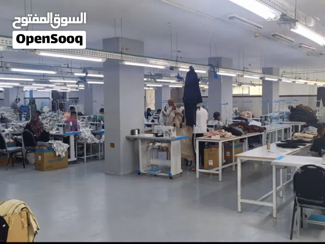 تأسيس وتطوير وانشاء شركات الملابس من التصنيع الي البيع للمستهلك