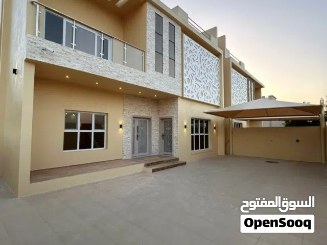 فيلا راقيه نظام vip للبيع العامرات مرتفعات الثانيه خلف محطة شل قريبه من نيستو وجميع الخدمات