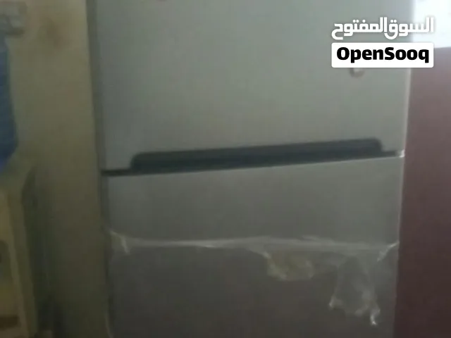 ثلاجه استعمال خفيف للبيع بحاله جيده