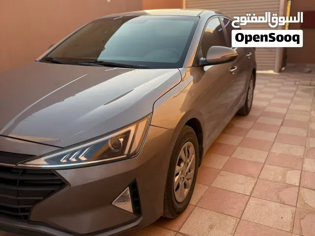 Used Hyundai Elantra in Al Riyadh