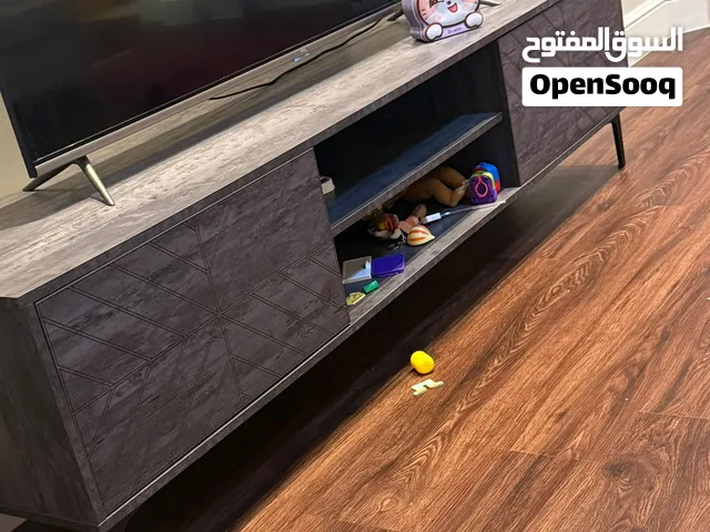 طاولات جديده للبيع